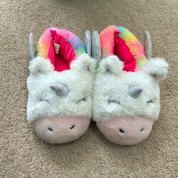 Size 13/1 unicorn slippers - Picture 1 of 8